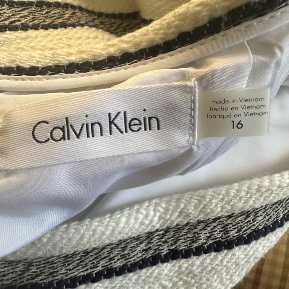 Calvin Klein Skirt - Picture 11 of 12